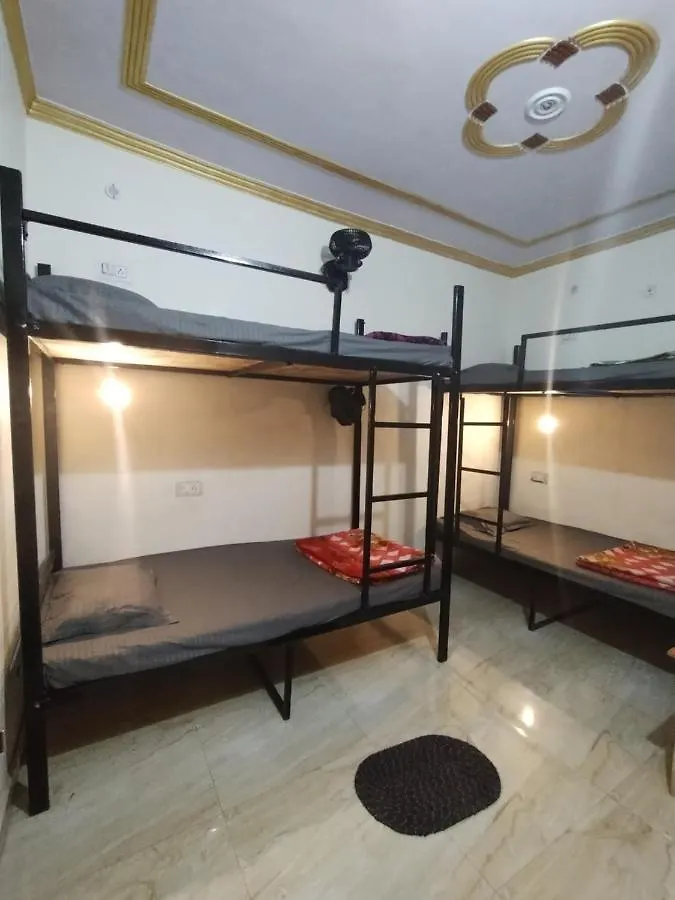 Hostal Genesis Homestay Agra